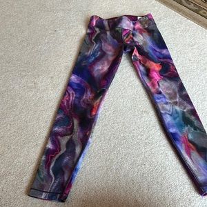 Girls Athleta leggings